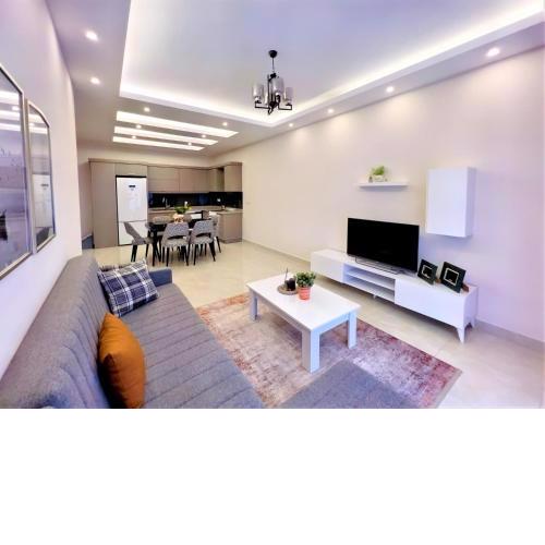 Flat with Shared Pool and Backyard in Avsallar