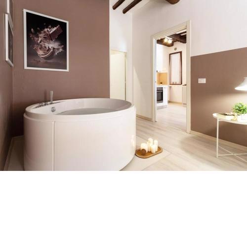 Flat with whirlpool bath in the historic centre