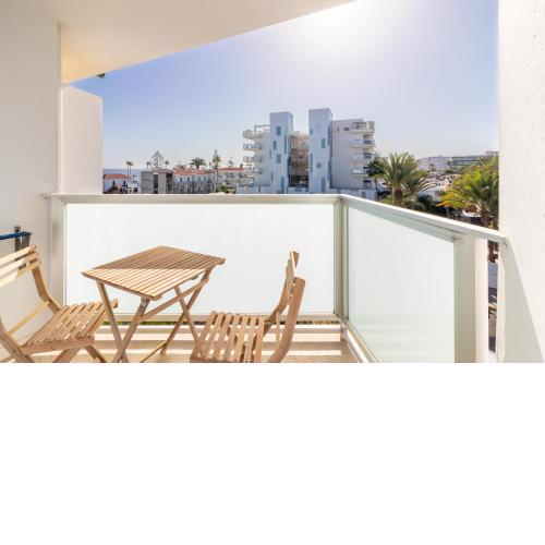 Flatguest Las Algas - Pool - Balcony - Views