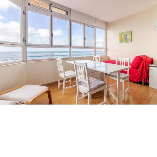 Flatguest Vistamar Canteras - Wifi - Beachfront