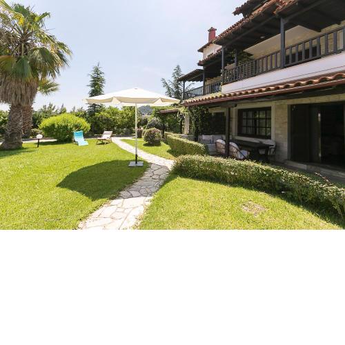 #FLH - Coconut & Vanilla & Pineapple Pool Apartments