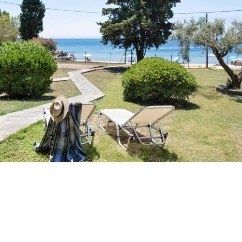 #FLH - Melo Pearl - Beachfront House in Nikiti