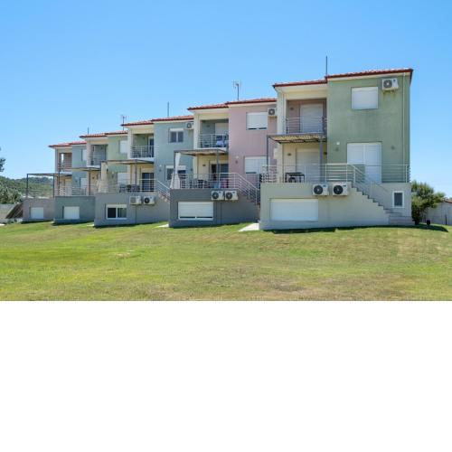 #FLH - Palm Tree Maisonettes