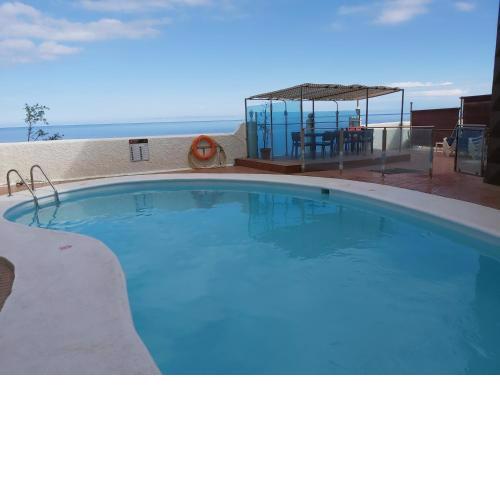 Flipper Top Suites