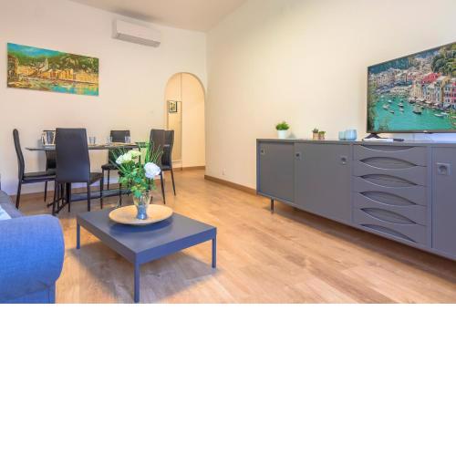 Flora by PortofinoHomes