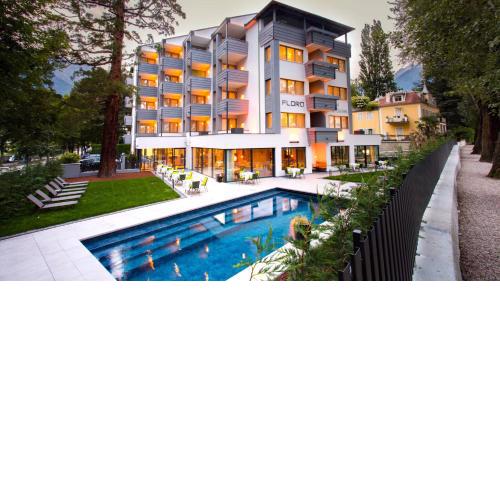 Flora Hotel & Suites
