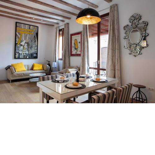 FLORIT FLATS - Serranos Apartment