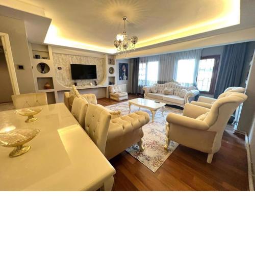 Florya da 3+1 lüx keyifli bahçeli daire
