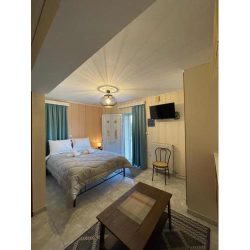 Flo's Apartments