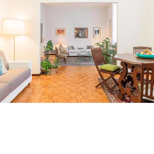 Flower's Market Apartment - Charme Homes