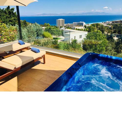 FlyViewFlatsBLUE PrivateHotTub with SeaView