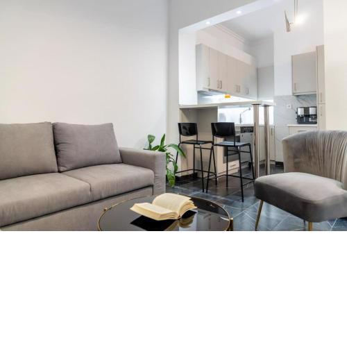 Fokionos negri luxurious 2 bdapartment