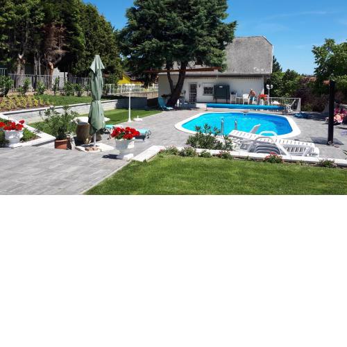 Főnix Apartmanház