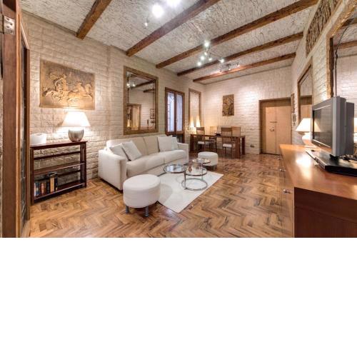 Fontana di Trevi Charming Apartment CIR 15280