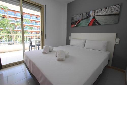 For A Stay Atalaya