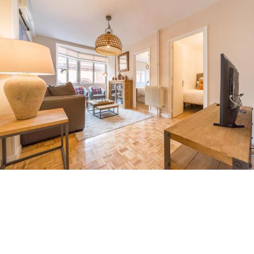 For You Rentals Madrid Rio apartment MAZ10