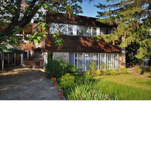 Forest Way Guest House