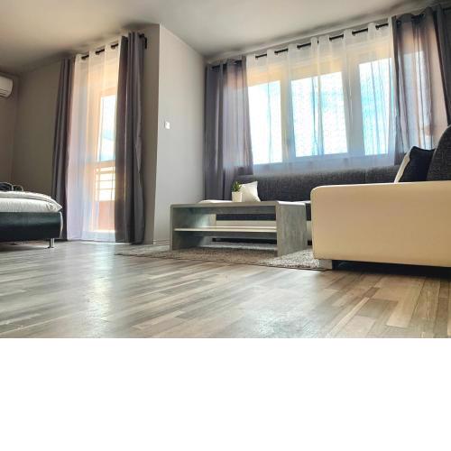 Forint Apartmanok