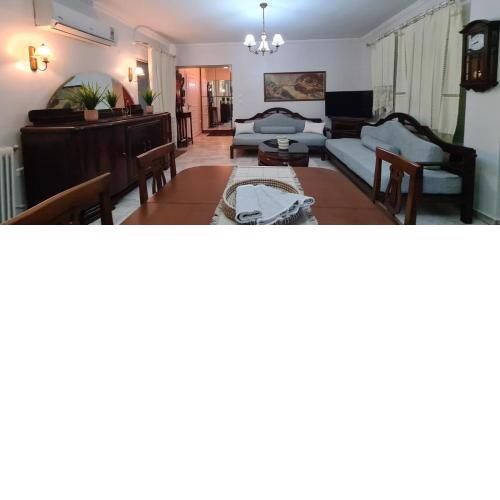 Fori's Nest Home SKG