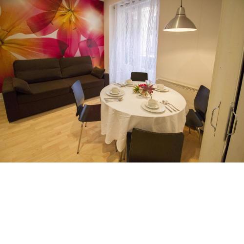 Foster Apartamentos Sol