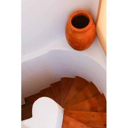 FOTIS HOUSE