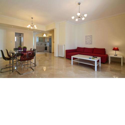 Fotomara sunny and colourful apartment with view