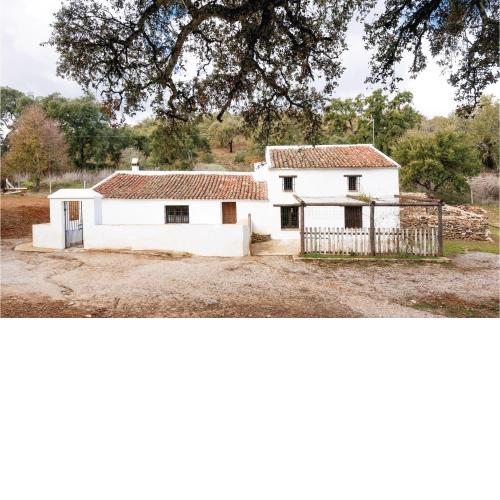 Four-Bedroom Holiday Home in Constantina