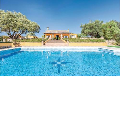 Four-Bedroom Holiday Home in Constantina