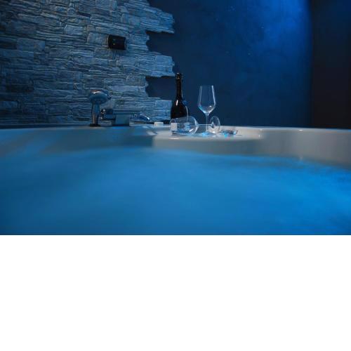 Four Season Winter Room