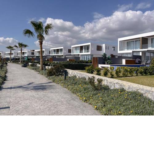 Four Seasons Life Apartments