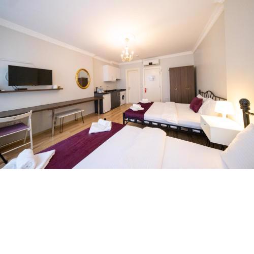 Frame Hotel & Suites