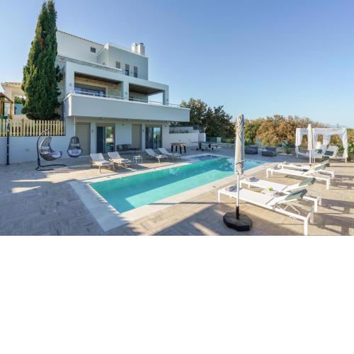 Free Breakfast at Oak Luxury villa with heated pool, Playground and Pool table