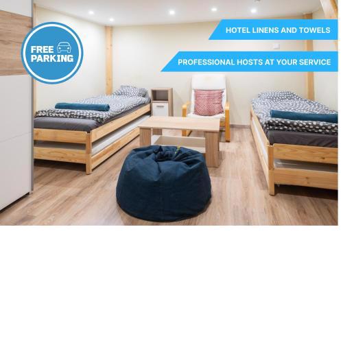 FREE PARKING!! Cozy and quiet apartment near Kiraly street 4ppl, AC