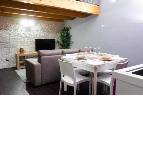 FREE PARKING in Elegante Loft in Via Indipendenza