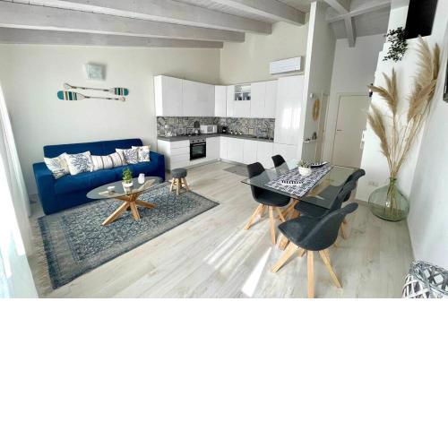 FREE PRIVATE PARKING, New Apartment
