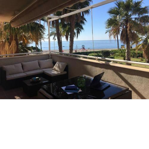 FRENTE AL MAR