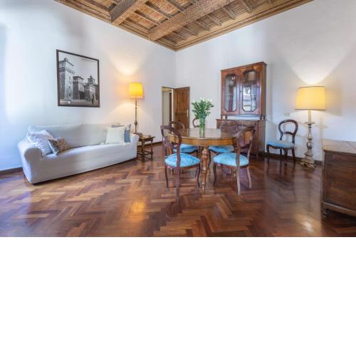 Frescobaldi Aparments! A casa di Francesco