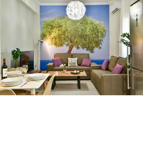 Fresh & renovated apartment next to metro station