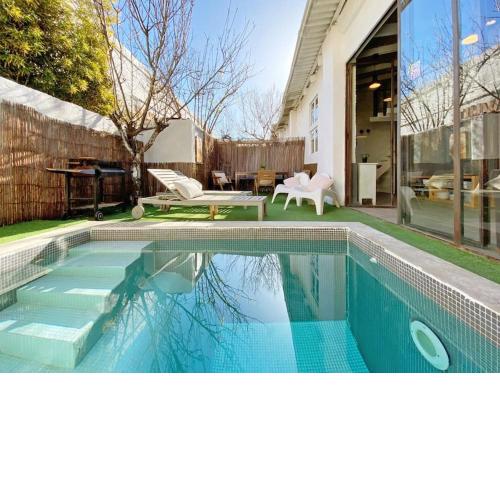 Fridays Flats Casa Lavander, Villa with Pool