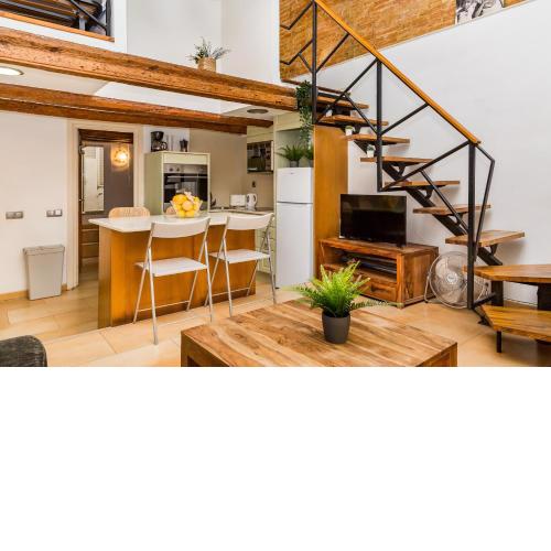FridaysFlats, Dreamy Duplex - Stylish Beach Loft