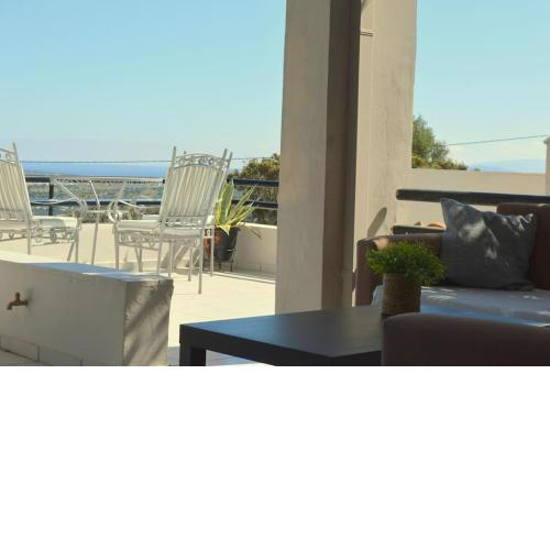 Friendly family apartment outside Agios Nikolaos