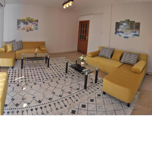 Friendly Flat 3