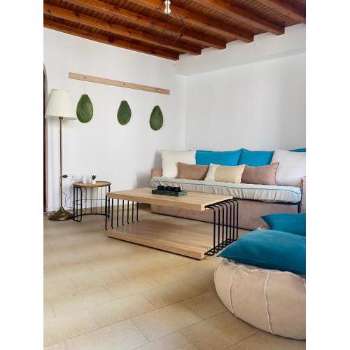 Friendly Myconian apartment in the heart of town