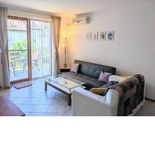 Friendly Sea Apartment in Sinemorets
