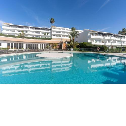 Front line beach 2bed apartment