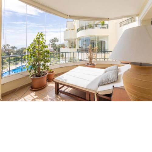 Front line beach Apartment in Hacienda Playa Marbella