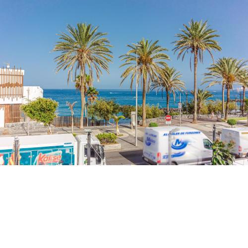 Front of a Beach Las Americas Costa Adeje WI-FI