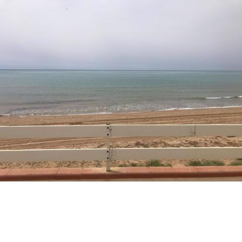 Fronte mare Punta Braccetto