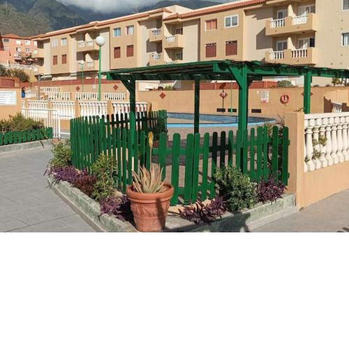FRONTLINE BEACH FLAT