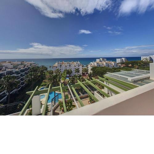 Frontline Beach Penthouse in Mi Capricho